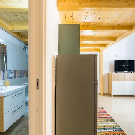 Naiva 2 Apartment *